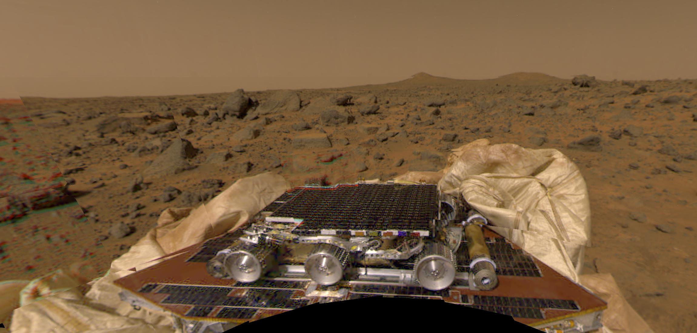 APOD: 2026 July 4 � Pathfinder on Mars