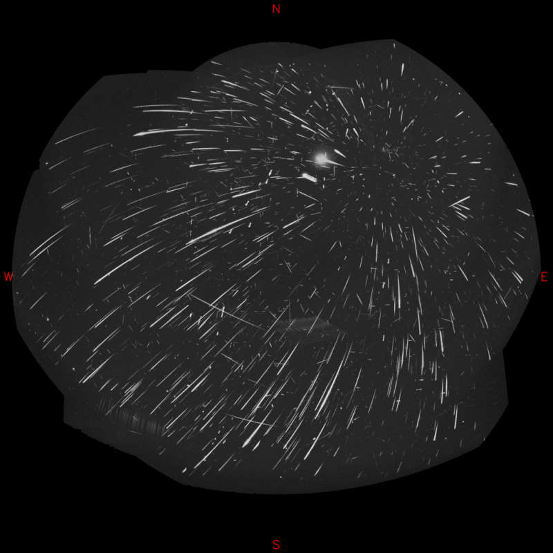 APOD: 2026 August 22 Б Mostly Perseids