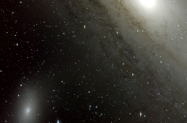 NGC 205 -- карликовая эллиптическая галактика Местной Группы