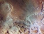 Красочные водяные облака над Марсом