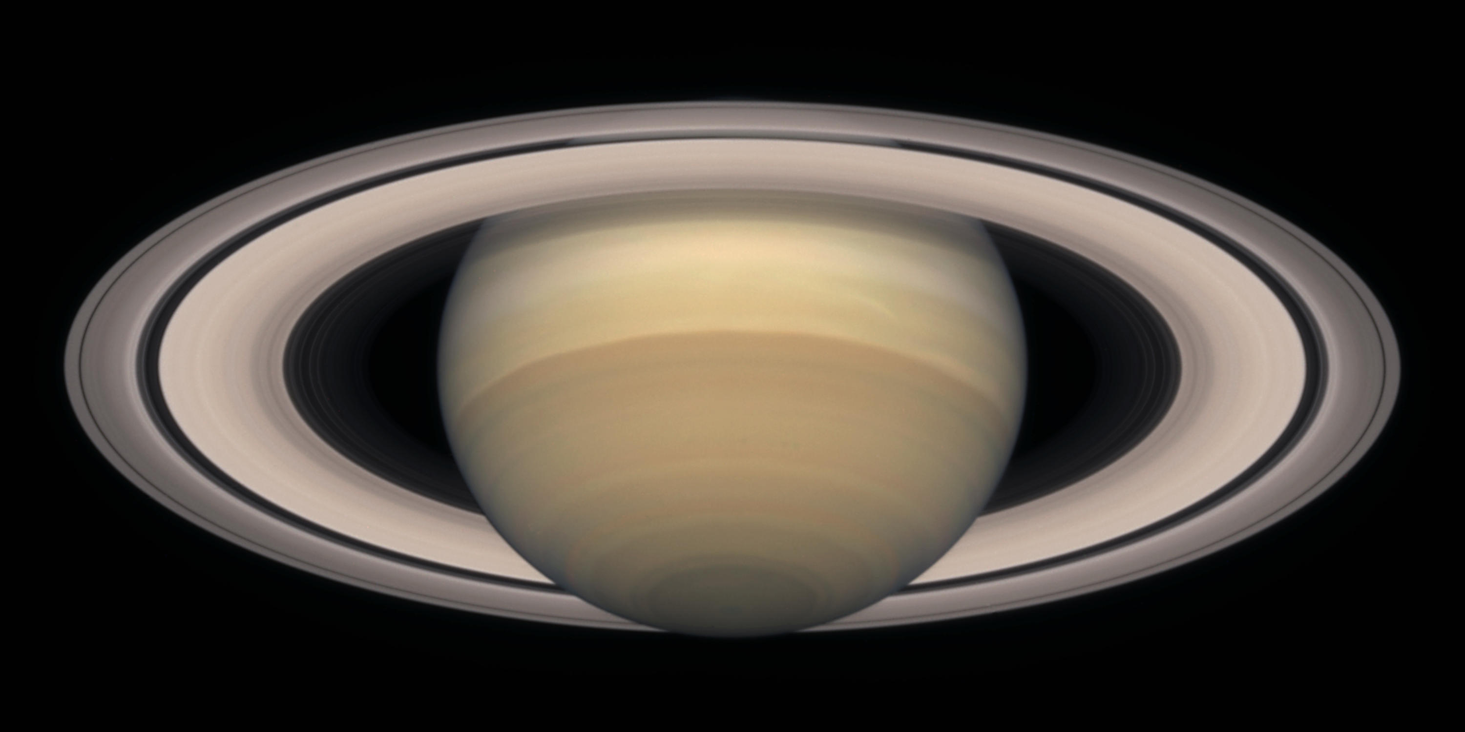 Saturn: vlastelin kolec