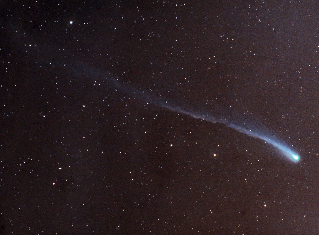 Комета икеа-секи