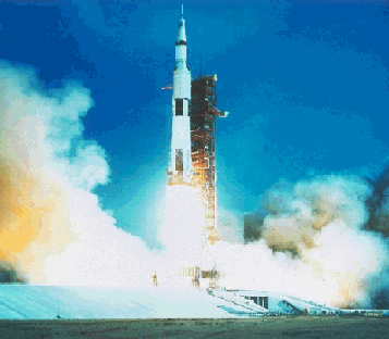 "Saturn-V" - samaya bol'shaya raketa agenstva NASA