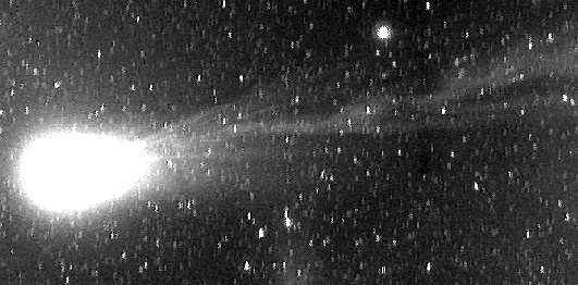 Ionnyi hvost komety Hiyakutake