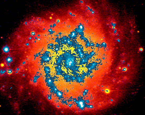 Velikolepnyi risunok spiral'noi galaktiki M74