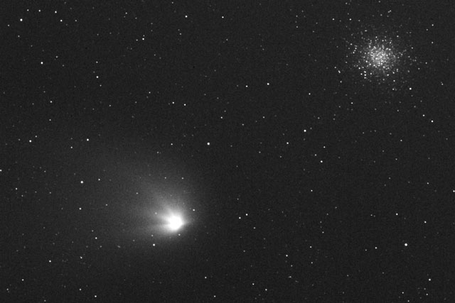 Kometa Heila-Boppa proletaet mimo M14