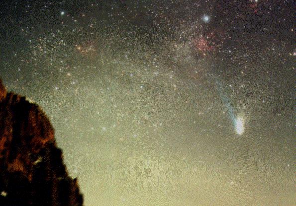 Kometa Heila-Boppa - yarchaishaya kometa etogo desyatiletiya