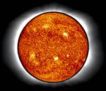 Солнечное затмение: составное изображение
