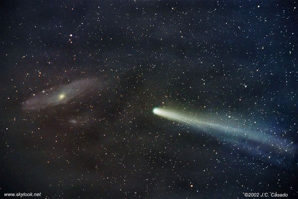 Galaktika, ne kometa