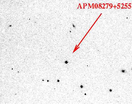 APM 08279+5255: самый яркий объект