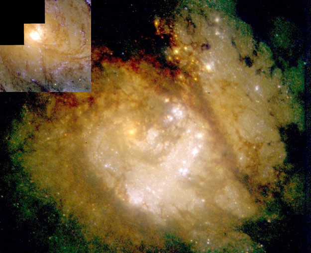V centre spiral'noi galaktiki M83