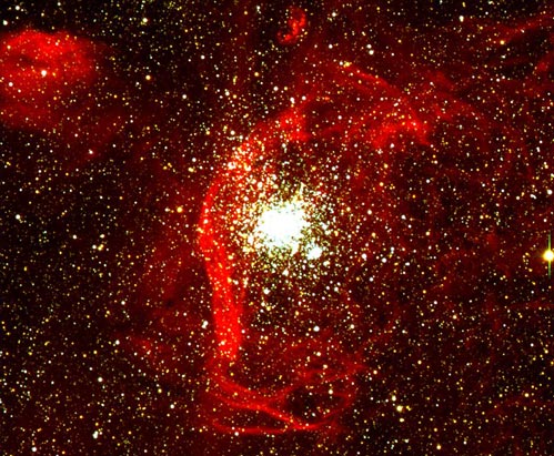 NGC 1850:  gazovye oblaka i zvezdnye skopeniya