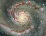 M51: пыль и звезды в галактике Водоворот