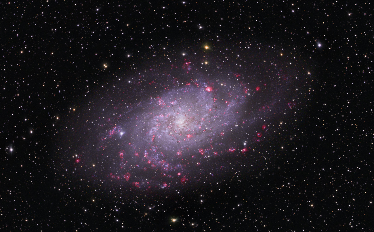 Spiral'naya galaktika M33 v Treugol'nike