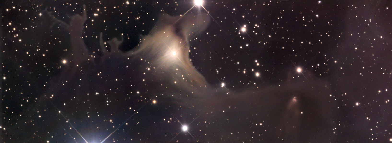 Тёмная туманность sh2-136. Nebula sh2-316. Sh2-136. Туманность излучает свет если её освещает близлежащая звезда. Звездное небо астронет