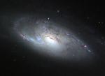 M106: спиральная галактика с удивительным ядром