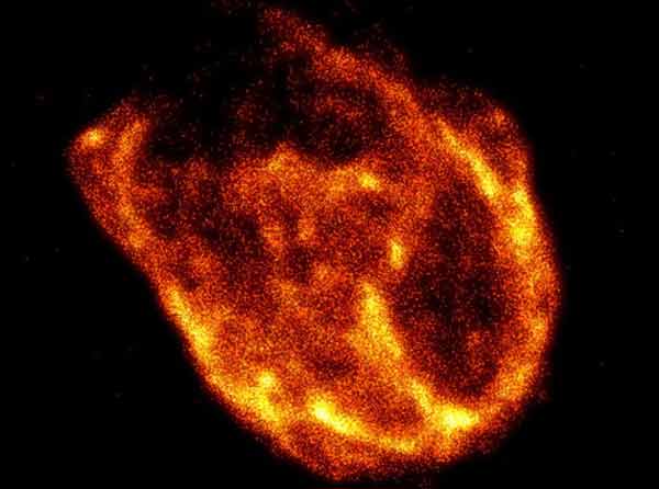 Supernova Remnant N132D in X Rays