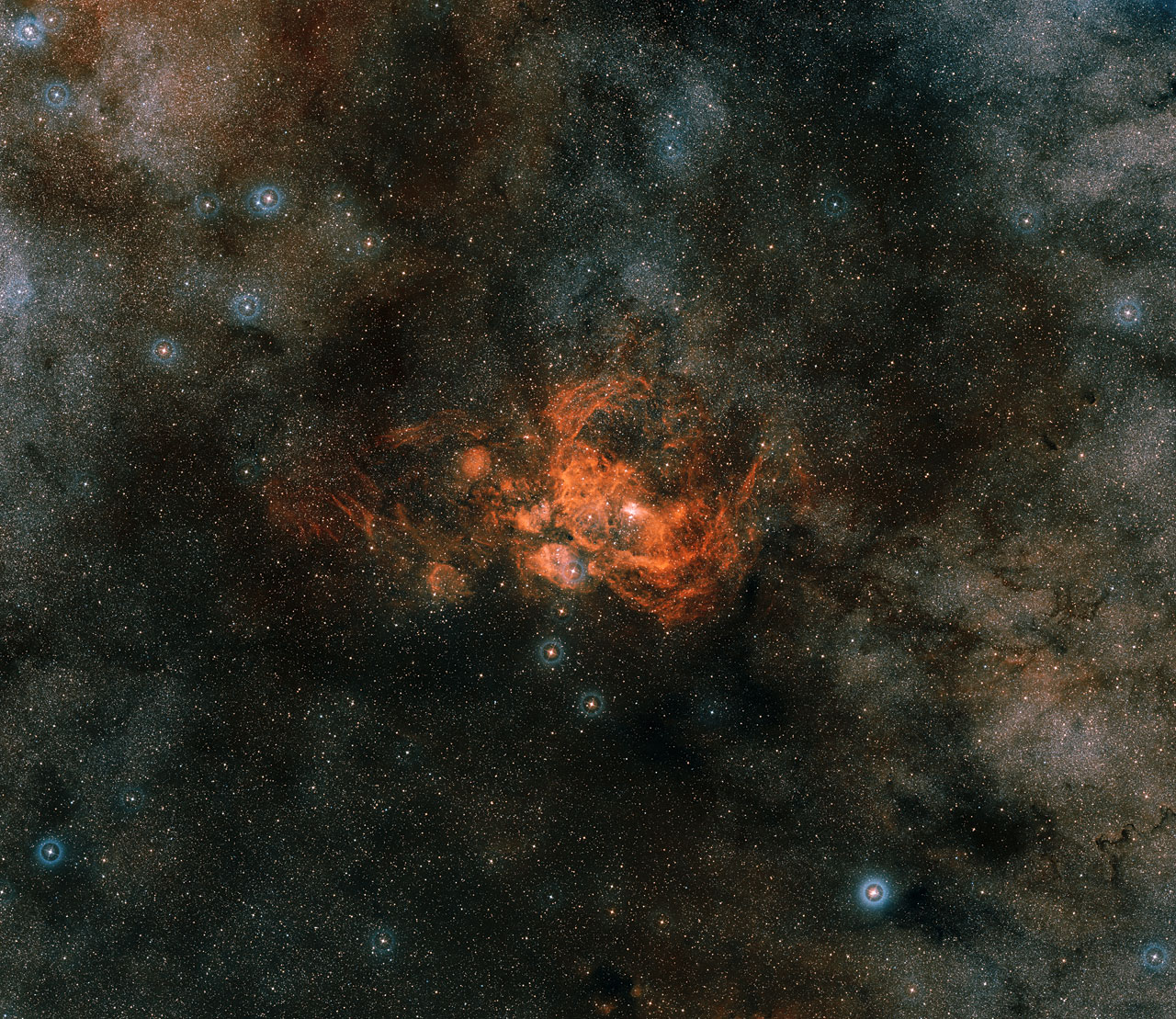 Oblast' zvezdoobrazovaniya NGC 6357