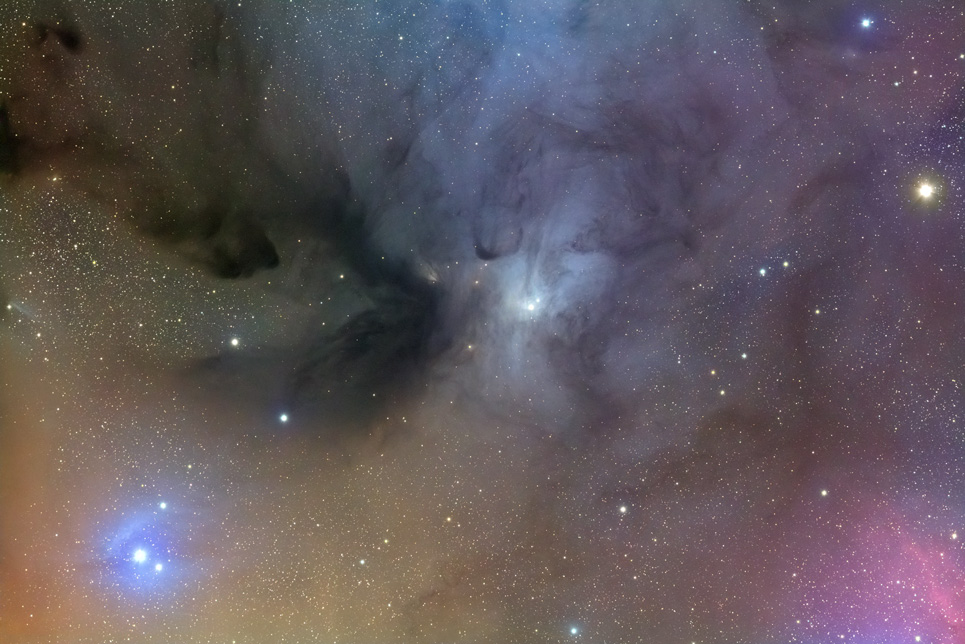 IC 4603: otrazhatel'naya tumannost' v Zmeenosce