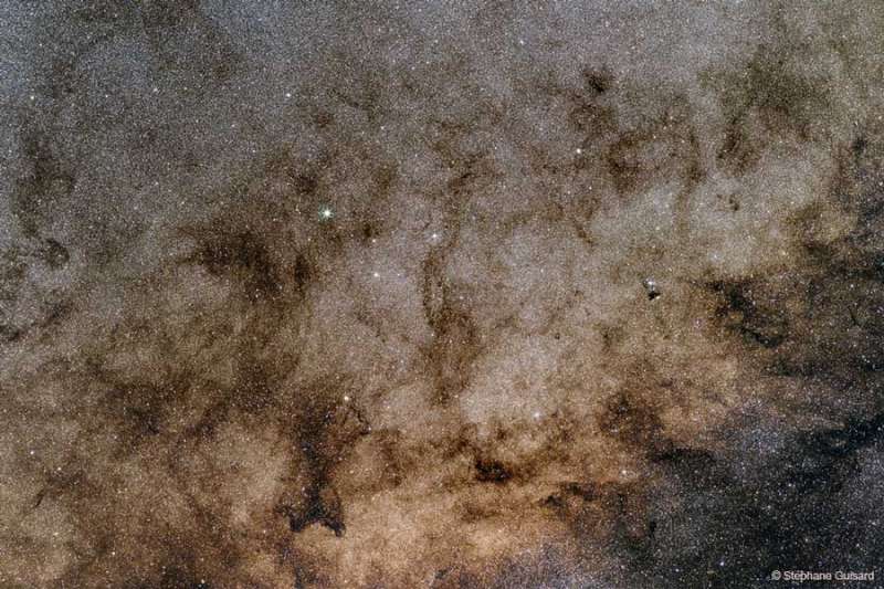 Stars and Dust through Baade s Window