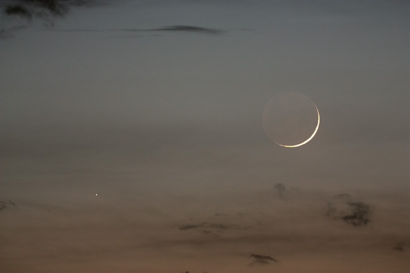 Luna vstrechaetsya s Merkuriem