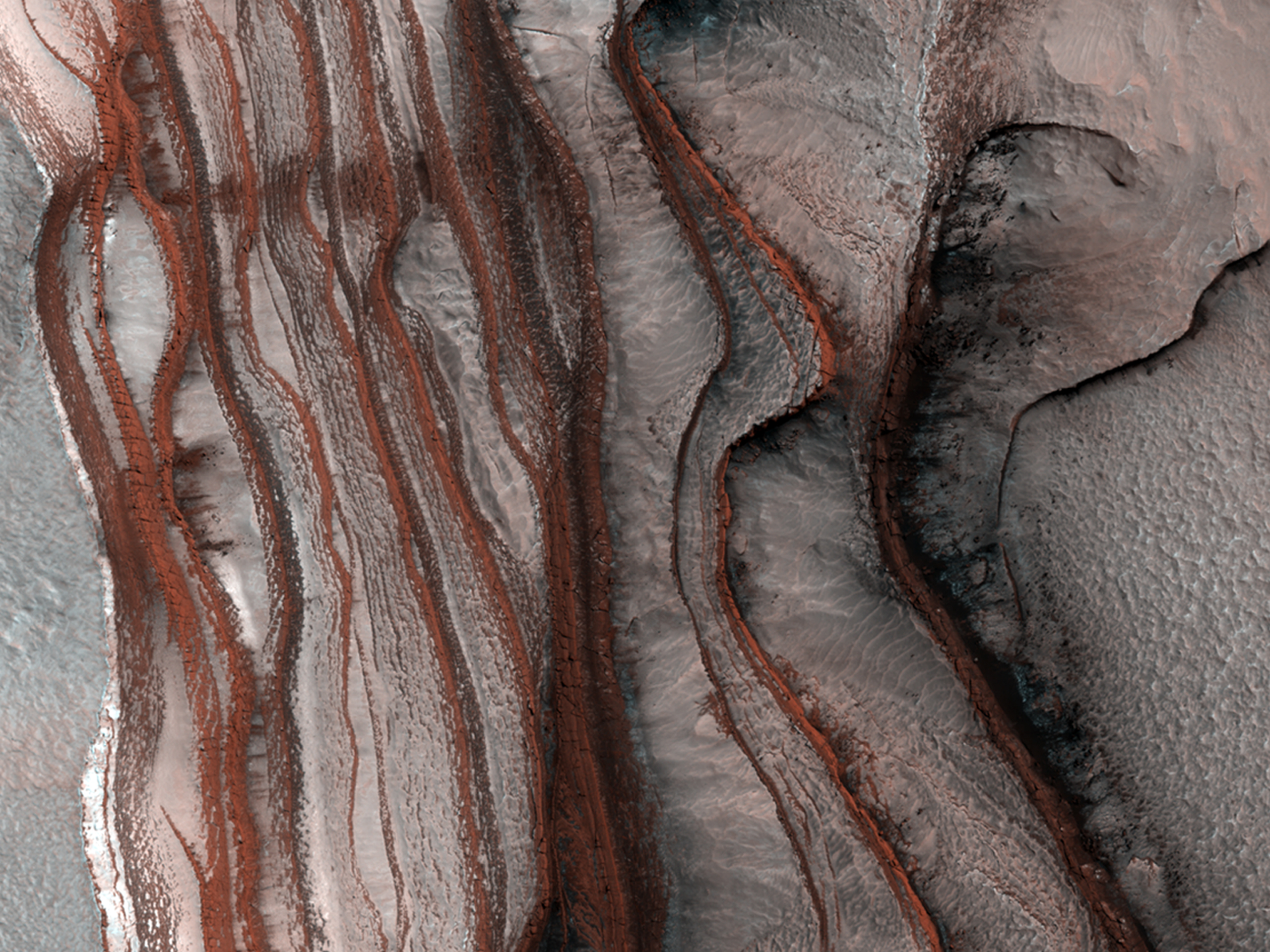 Layers of Cliffs in Northern Mars