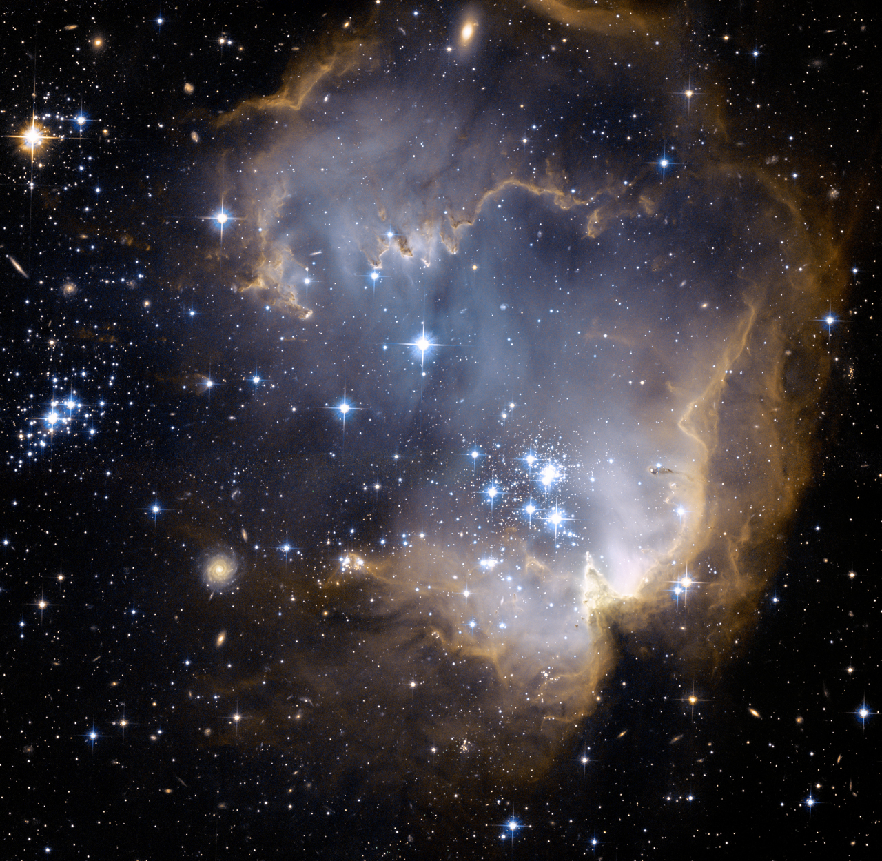 NGC 602 i za nim
