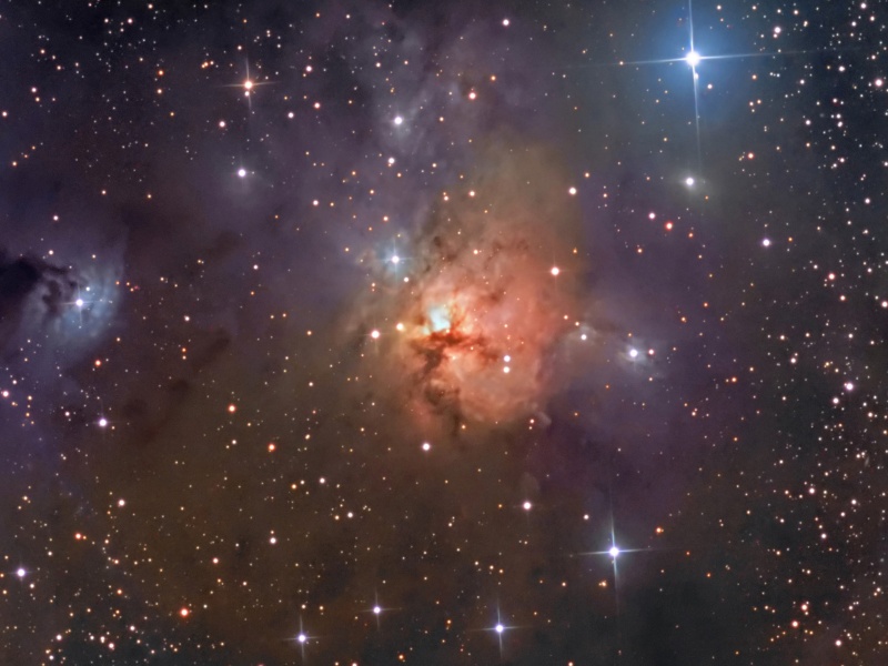 NGC 1579: severnaya Trehrazdel'naya tumannost'