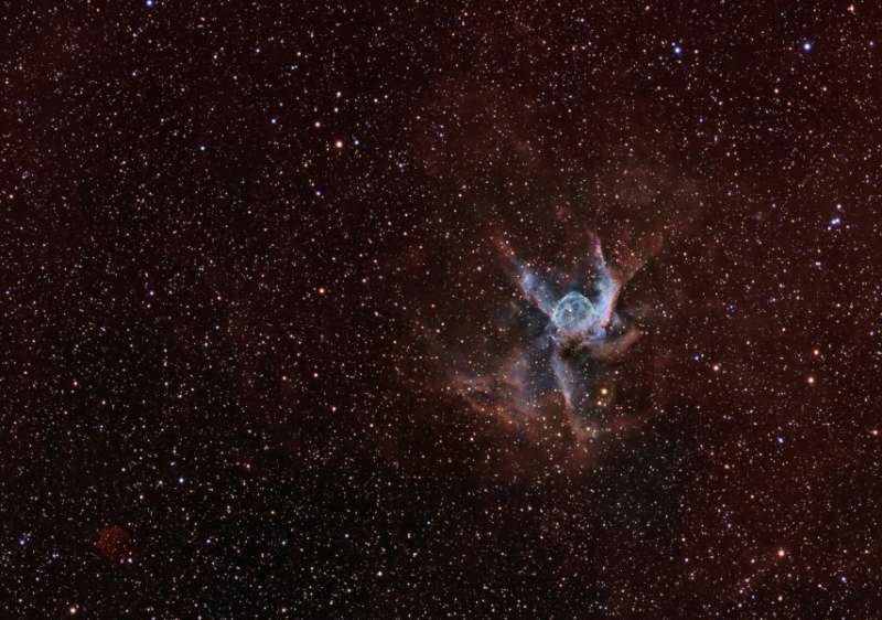 Шлем Тора (NGC 2359) и планетарная туманность