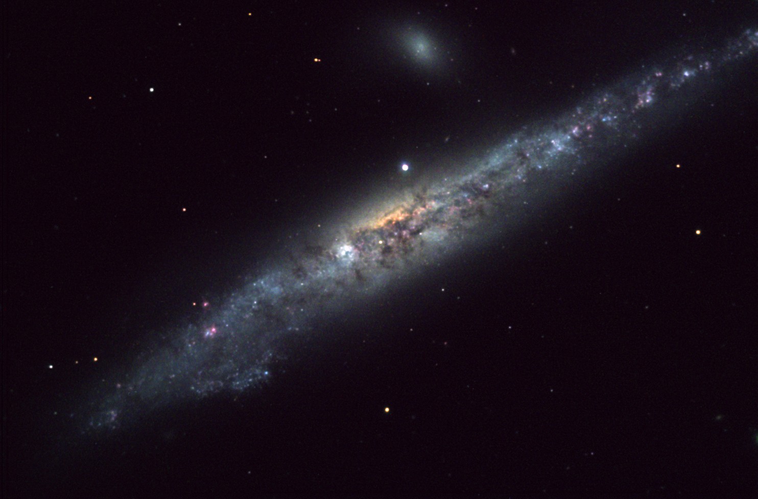 NGC 4631: galaktika Kit