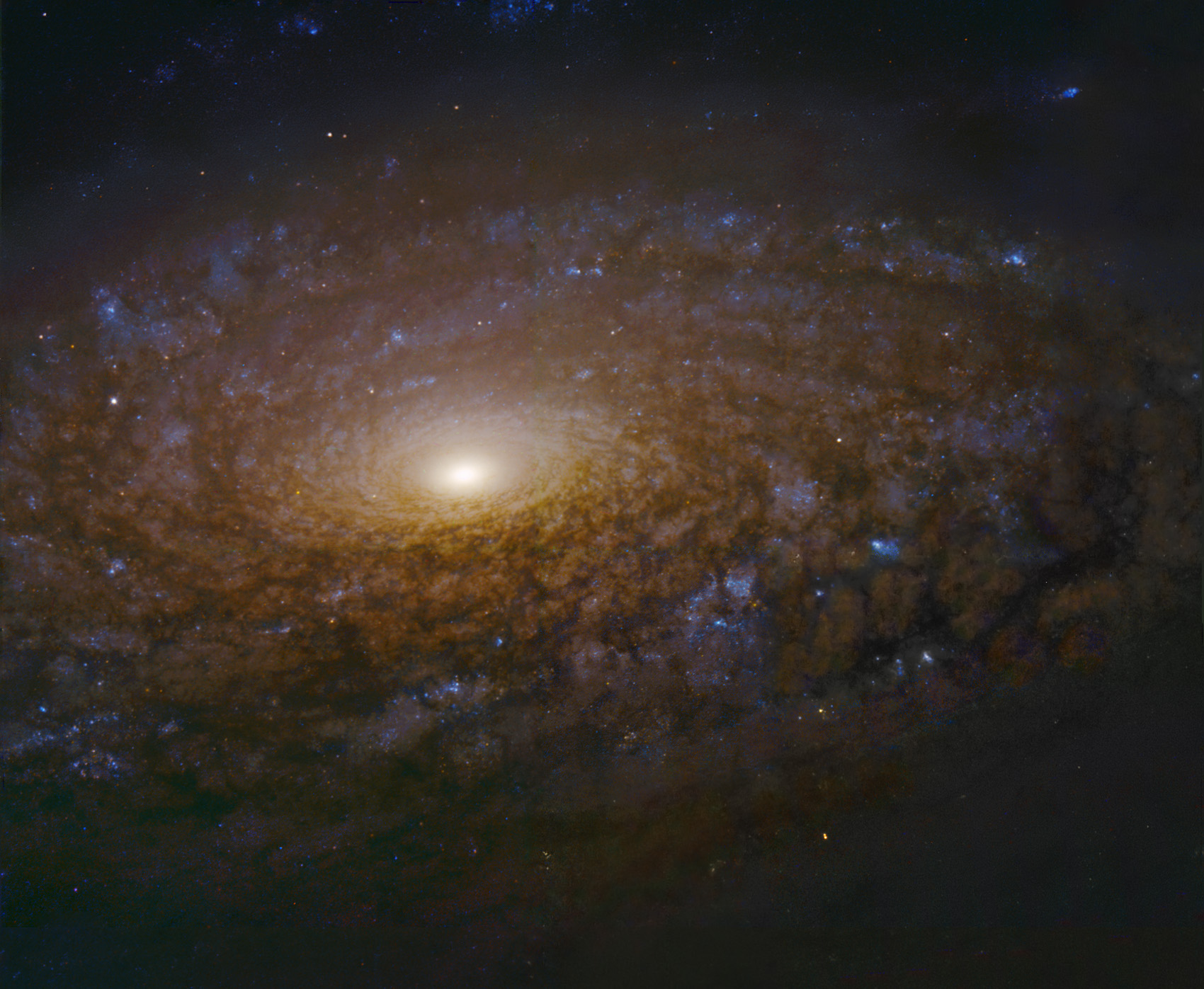 Спиральная Галактика NGC 3521