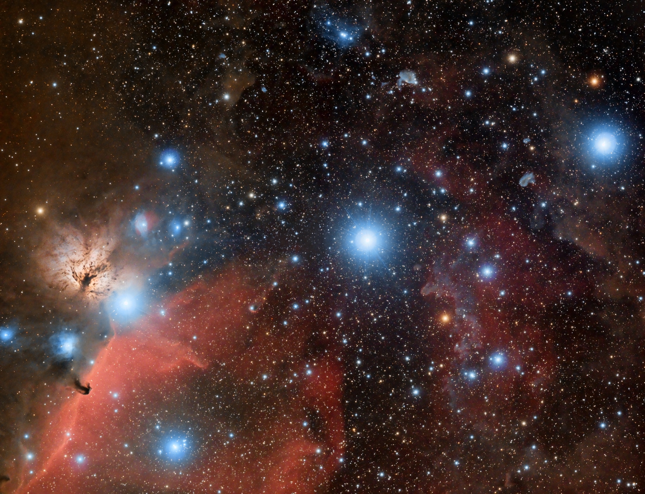 Звезды в космосе фото. Туманность Ориона в созвездии Ориона. Туманность Ориона пояс Ориона. Созвездие Ориона Альнитак. Галактика на поясе Ориона.
