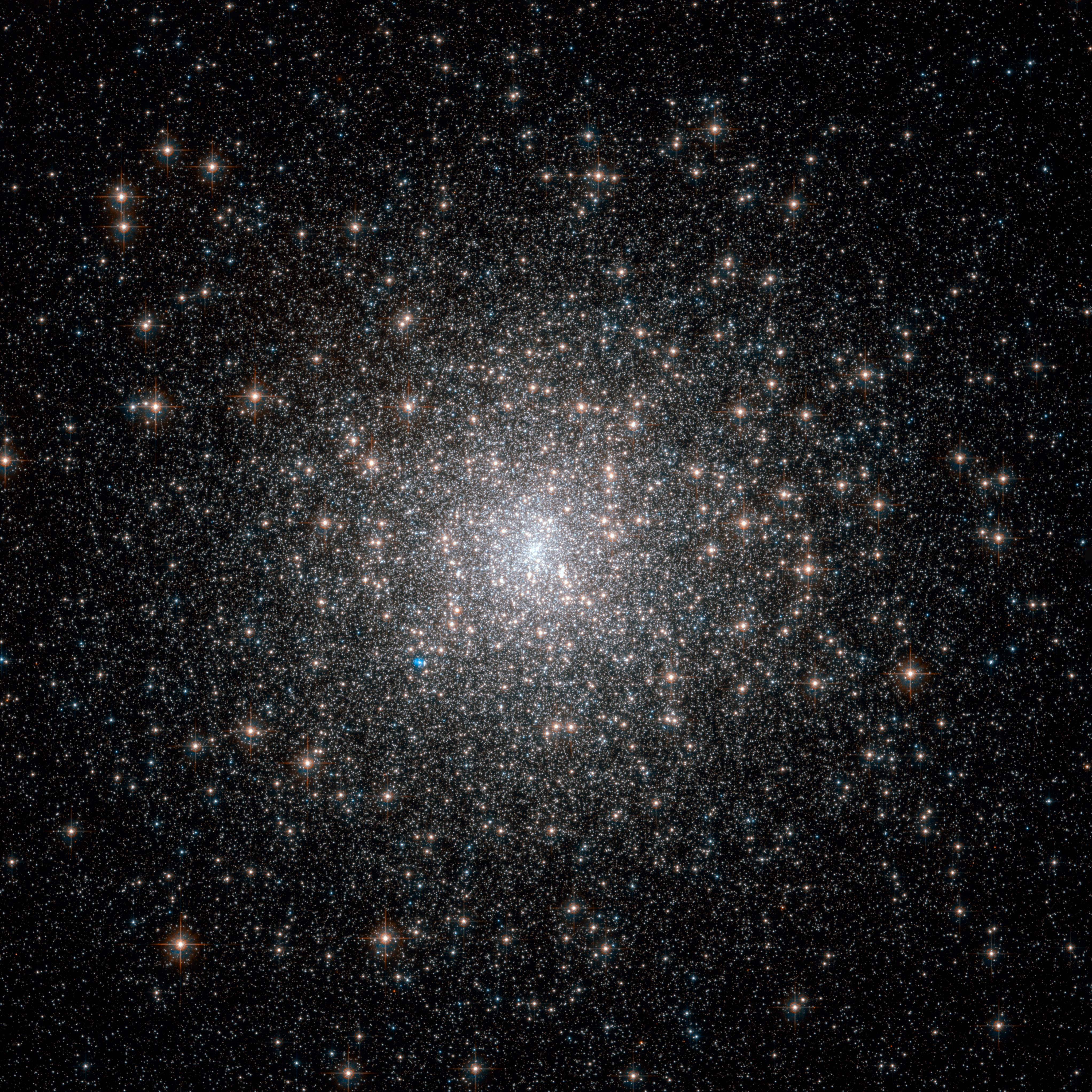 Globular Cluster M15 from Hubble