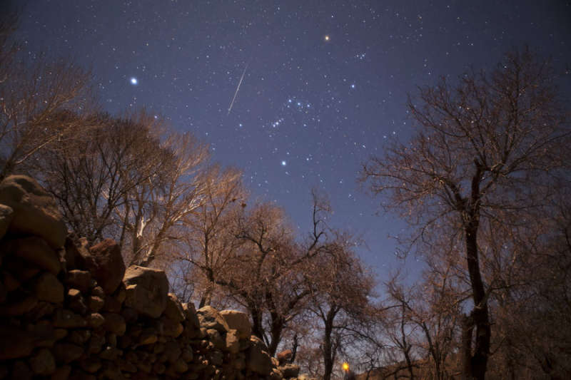 A Geminid Meteor Over Iran