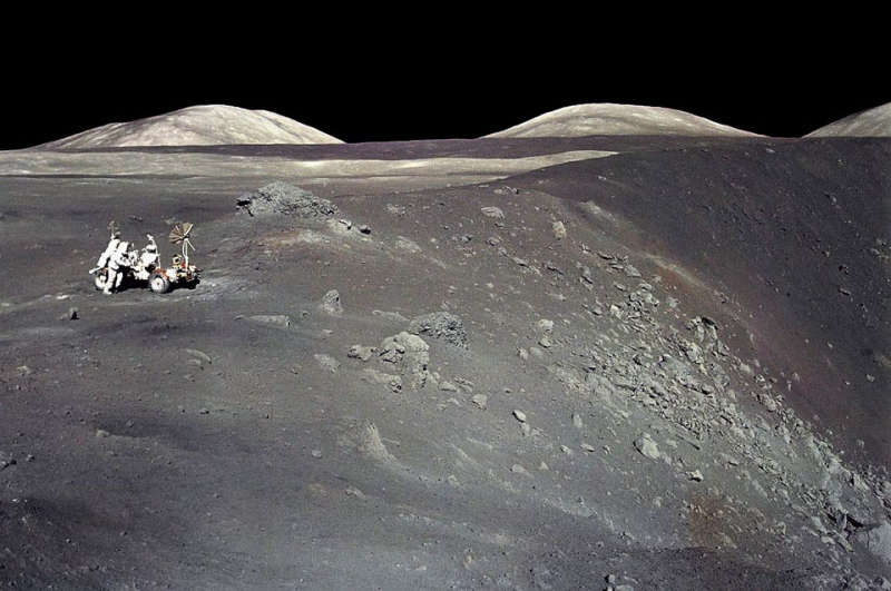 Apollon-17 u kratera Shorti