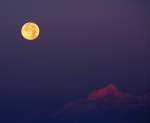 Охотничья Луна над Альпами