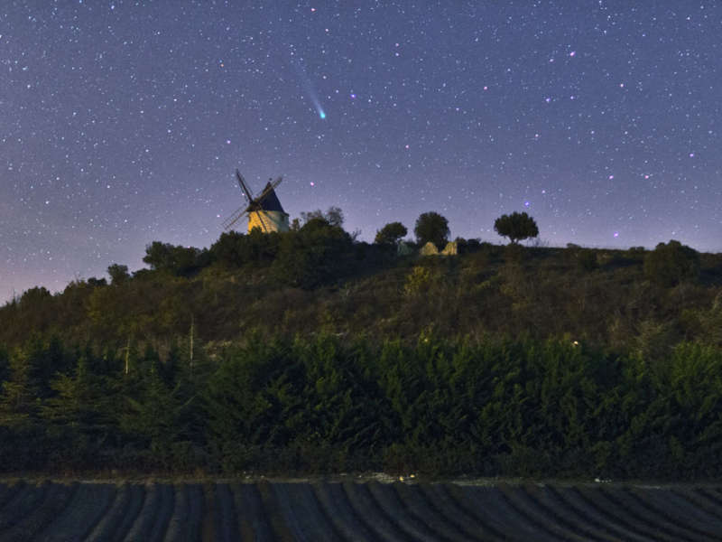 Comet Lovejoy over a Windmill