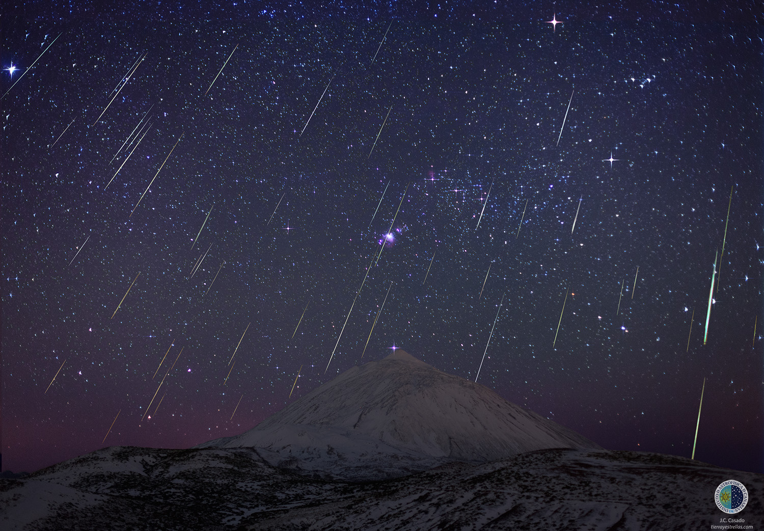 Meteory iz potoka Geminid nad vulkanom Teide