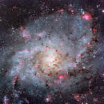 Vodorodnye oblaka v M33
