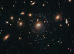 Голубой мост из звезд между галактиками скопления