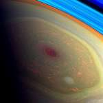 Вихрь из облаков на Сатурне