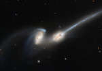 NGC 4676: когда сталкиваются мыши