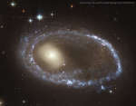 Кольцеобразная галактика AM 0644-741: вид в телескоп им.Хаббла