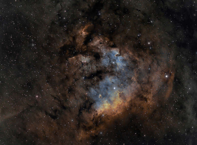 NGC 7822   