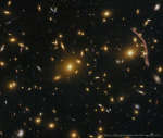 Эйбелл 370: скопление галактик &ndash; гравитационная линза