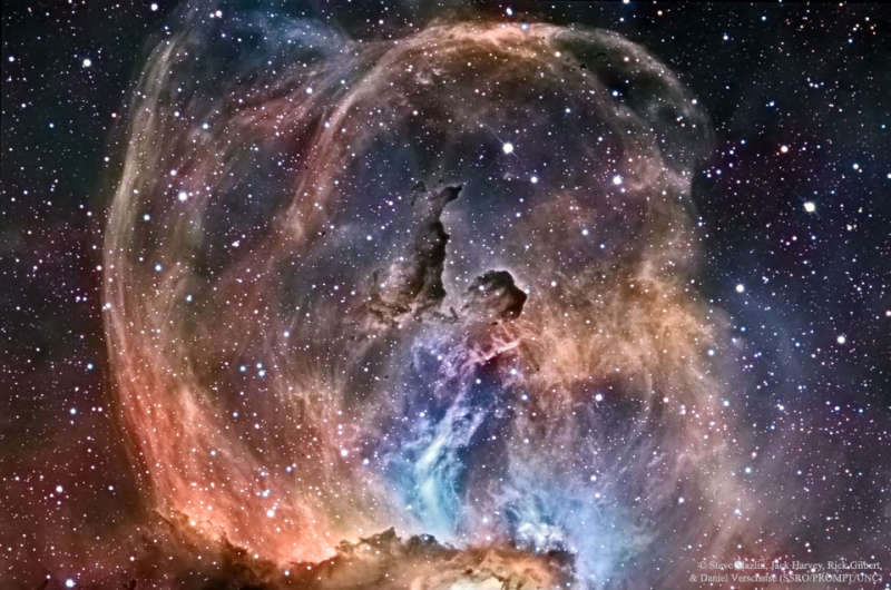 NGC 3576: туманность Статуя Свободы