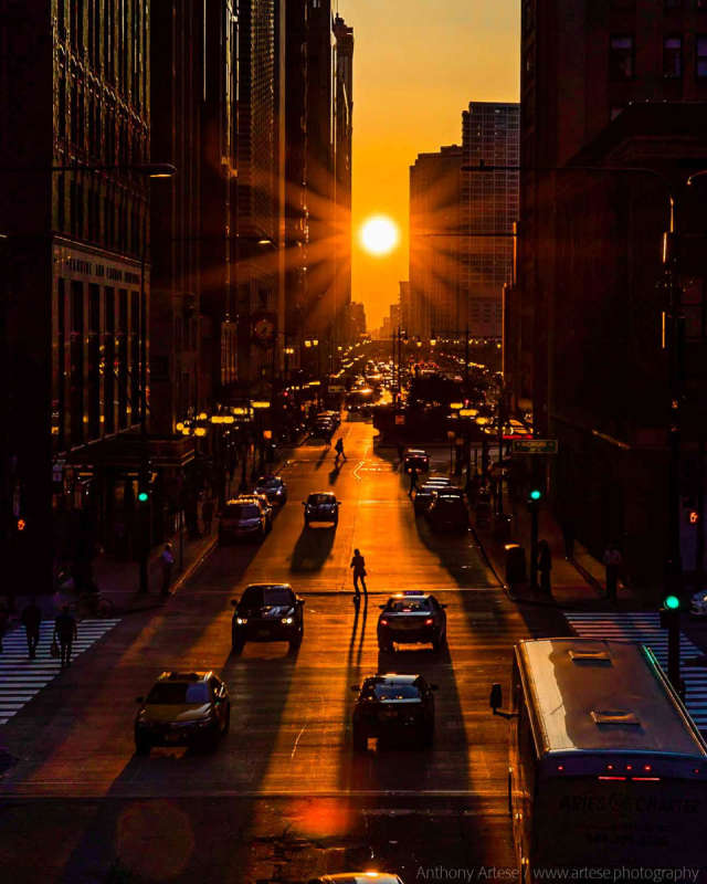 Chicagohenge: Equinox in an Aligned City