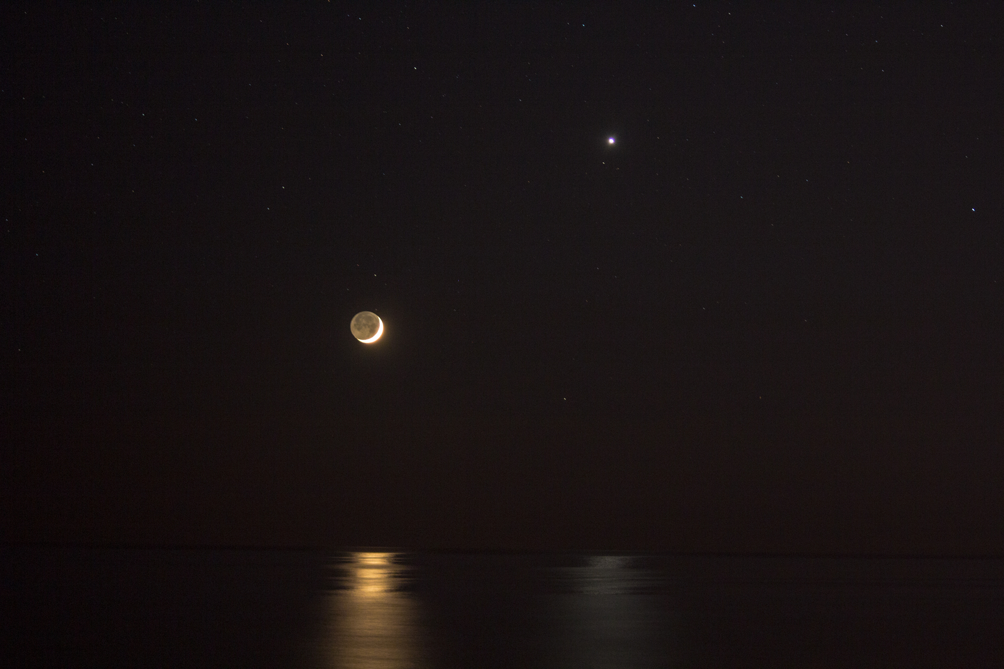 Луна и Венера