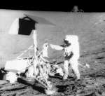Аполлон-12 навещает Сюрвейор-3