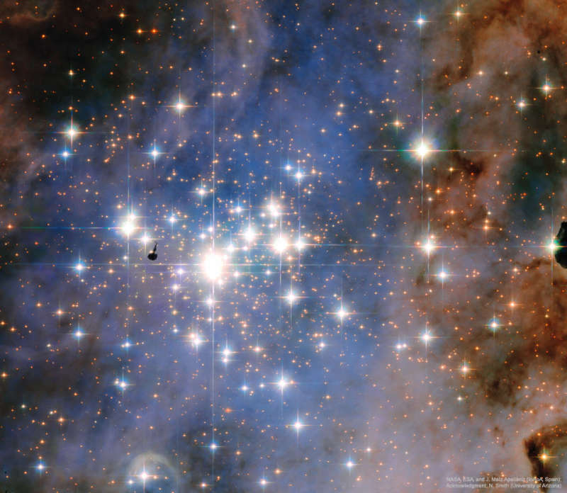 Young Star Cluster Trumpler 14 from Hubble